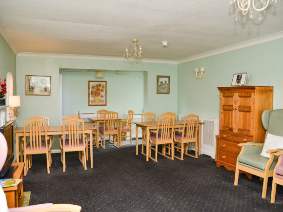 dining area dining area